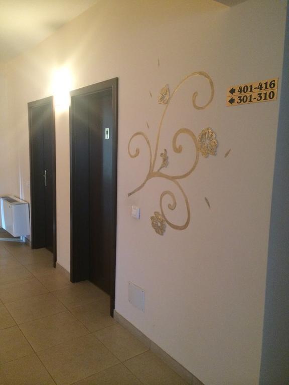 Hotel Fiama Otelu Rosu Bagian luar foto