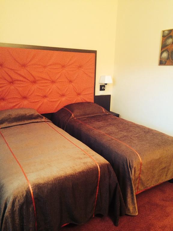Hotel Fiama Otelu Rosu Ruang foto
